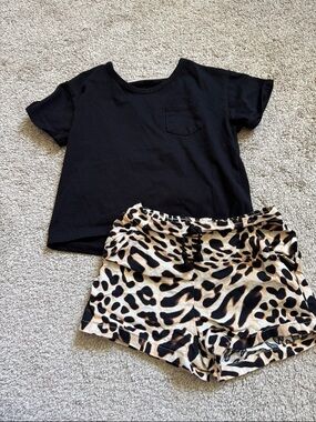 Girls' Black Pocket Tee with Leopard Print Shorts Matching Set